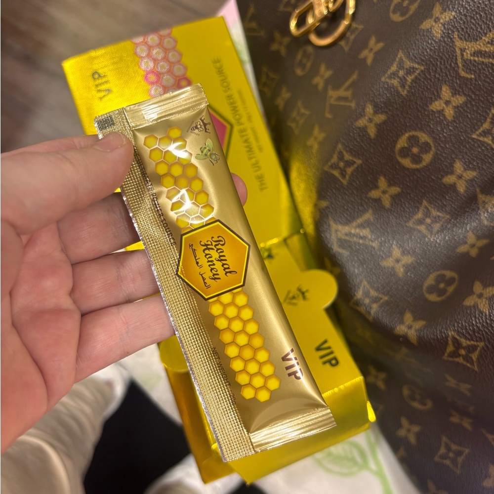 Gold Sachet